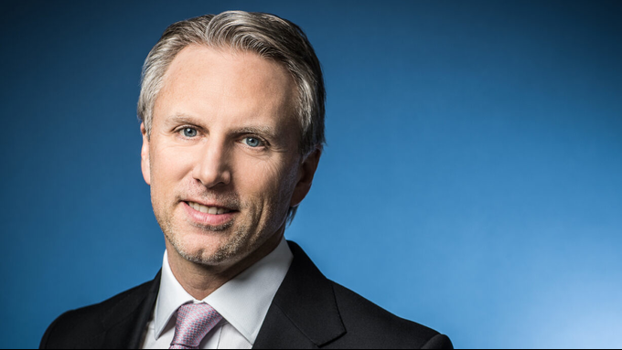 Stephen Badger headshot